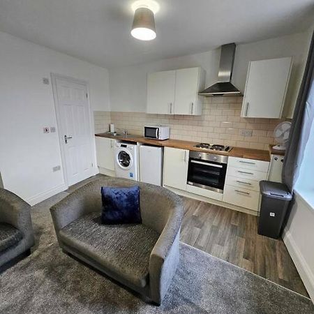 Fully Equipped Kitchen, Double Room Neath Exterior photo